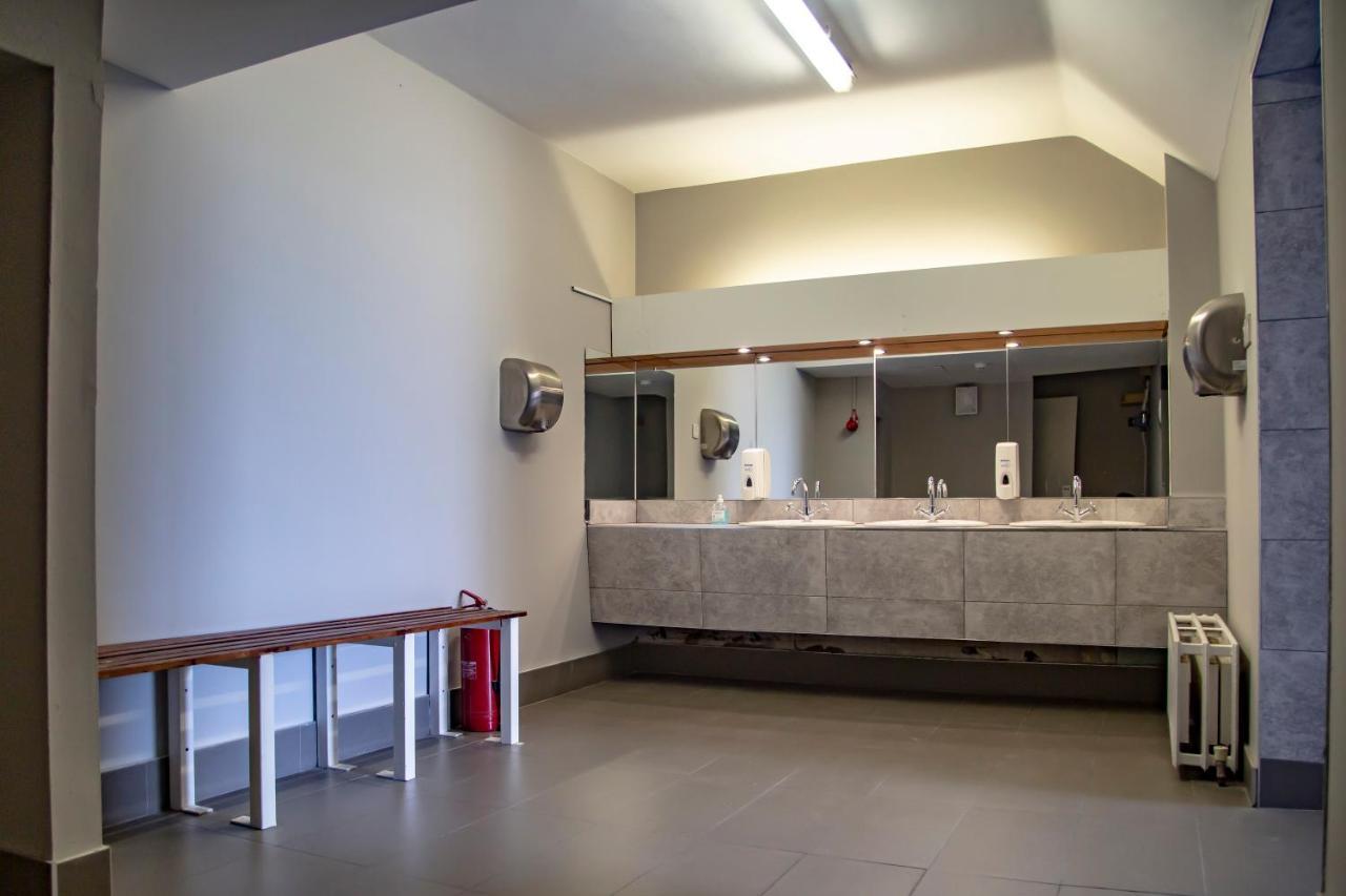 דבלין Leevin Hostel Mountjoy מראה חיצוני תמונה